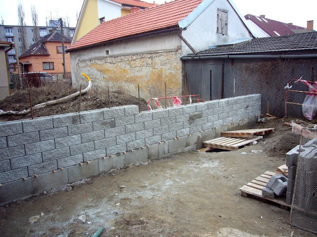 betonovy-mur-2